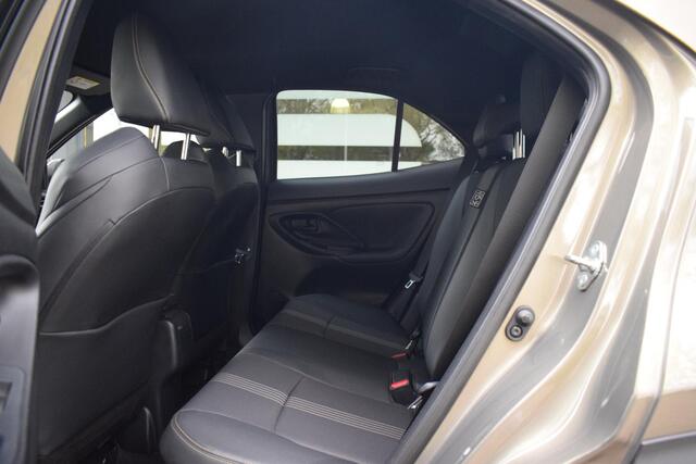 Toyota YARIS Cross 1.5 Hybrid Adventure 1e eig met HUD|NAV|CAM|LED|