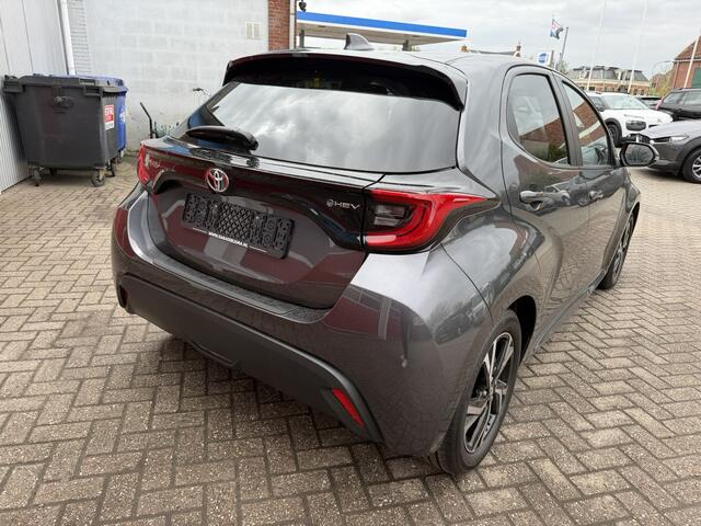 Toyota YARIS 1.5 Hybrid 115 PK | Dynamic *Nieuwe auto* Uit voorraad leverbaar