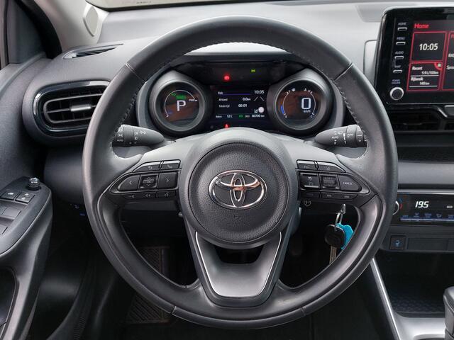 Toyota YARIS 1.5 Hybrid Dynamic | Apple Carplay+Android Auto | Clima | Adap.Cruise | Led Koplampen | Rijstrook+Licht+Regensensor | Achteruitrijcamera | Stoelverwarming | Mistlampen | Privacy Glass |16''lm