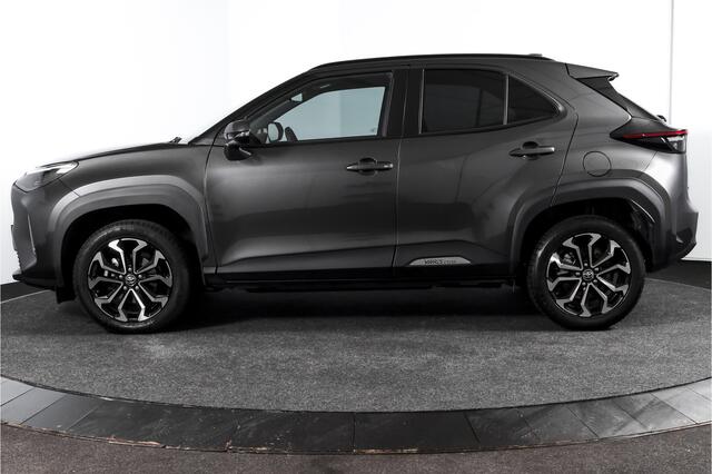 Toyota YARIS Cross 1.5 Hybrid 115 Dynamic | Dig.Cockpit | Adapt.Cruise | Stoel-+stuurverwarming | Camera | PDC | NAV+App.Connect | Auto.Airco | LM 17" | 6701