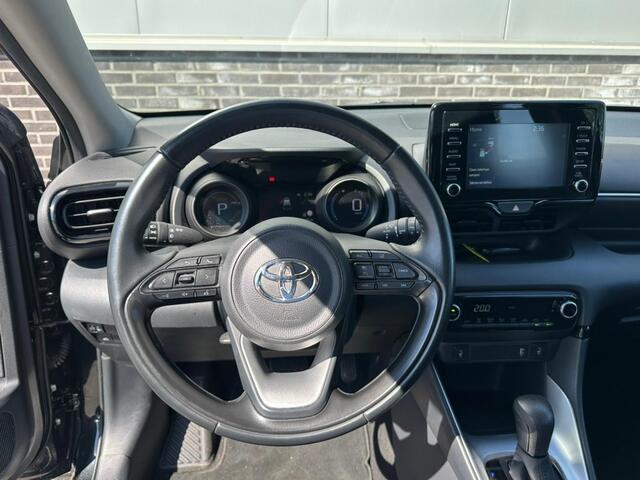 Toyota YARIS 1.5 HYB. DYNAMIc stoelverwarming, Climat, Led, Lichtmetaal