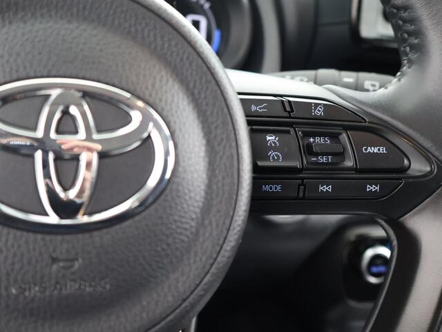Toyota YARIS 1.5 Hybrid 115 Dynamic