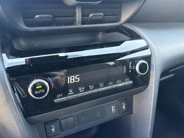 Toyota YARIS Cross 1.5 Hybrid Dynamic **STOELVERWARMING/ PARKEERSENSOREN/ KEYLESS**