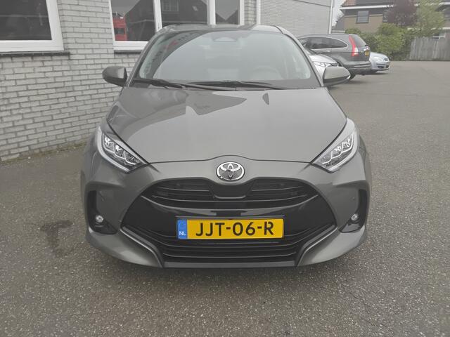 Toyota YARIS 1.5 Hybrid Style blindspot info stoelverwarming