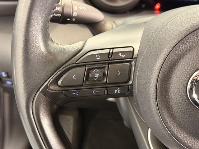 Toyota YARIS 1.5 Hybrid Dynamic | Apple Carplay | Stoelverwarming | All season banden |