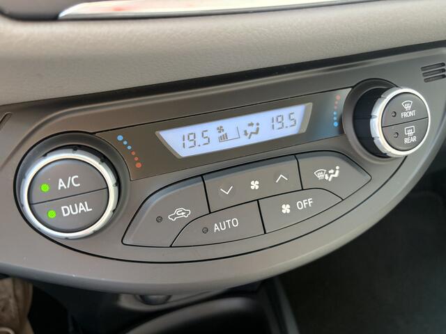 Toyota YARIS 1.5 Hybrid Aspiration, climate/cruise control