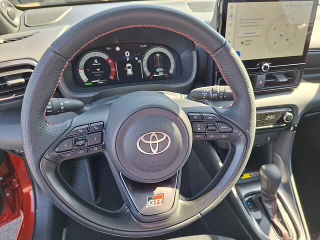 Toyota YARIS 1.5 Hybrid 130 GR Sport Sport Pack Demo MdM