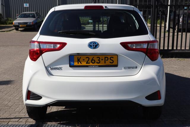 Toyota YARIS 1.5 Hybrid Automaat Dealeronderhouden/Achteruitrijcamera/Stoelverwarming/Cruise control/Automatische airco/Bluetooth