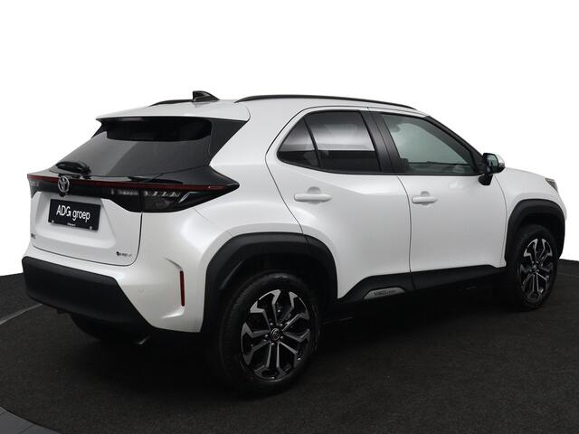 Toyota YARIS Cross 1.5 Hybrid 115 Dynamic | Comfort Pakket | Nieuwe Auto | Uit Voorraad Leverbaar |