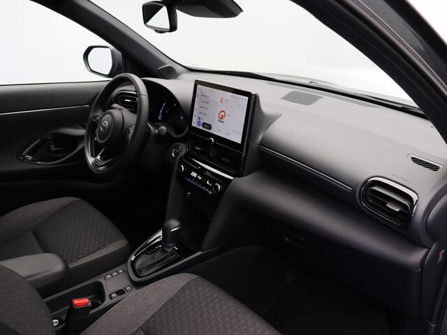 Toyota YARIS Cross 1.5 Hybrid 115 Dynamic | Stoel- en stuurwielverwarming | Voorruitverwarming | LMV | Achteruitrijcamera |