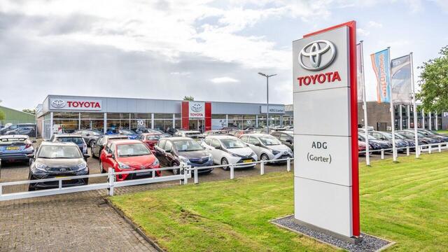 Toyota YARIS 1.5 Hybrid 115 Dynamic | ¤3.500 korting! | Splinternieuw | 10 jaar garantie! |