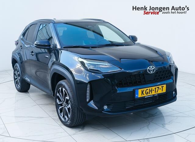 Toyota YARIS Cross 1.5 Hybrid 115 First Edition Rijklaar + Fabrieksgarantie Henk Jongen Auto's in Helmond, al 50 jaar service zoals 't hoort!