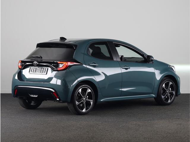 Toyota YARIS 1.5 Hybrid 130 Executive *NIEUW* | Direct leverbaar! | Metaallak | MY2025