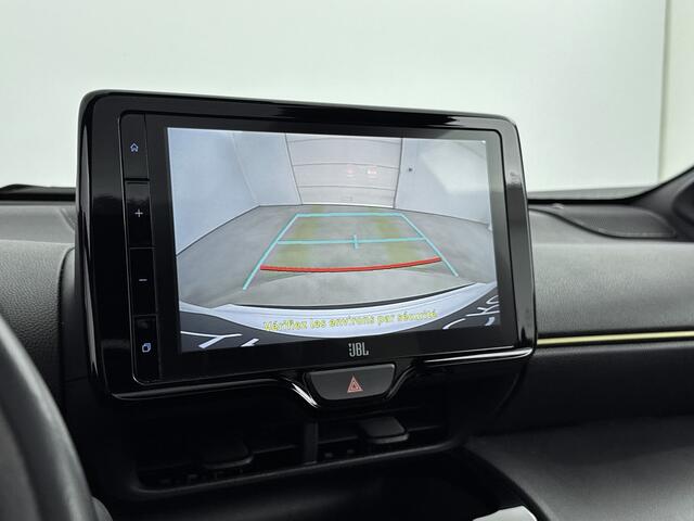 Toyota YARIS Cross 1.5 Hybrid Adventure Elektrische achterklep | Caprlay | Panoramadak |