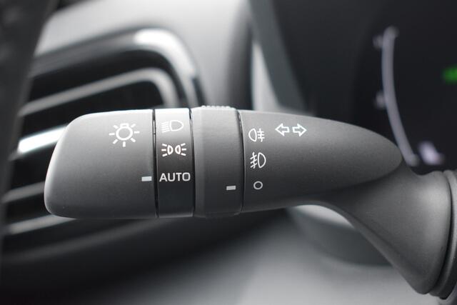 Toyota YARIS 1.5 Hybrid 115 Dynamic Automaat 116pk | Keyless entry | Achteruitrijcamera | Lichtmetalen velgen |