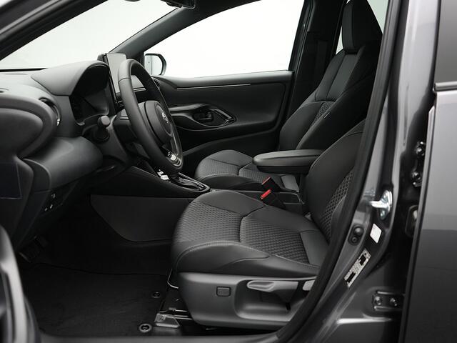 Toyota YARIS 1.5 Hybrid 130 Executive *NIEUW* | Direct leverbaar! | Metaalkleur | MY2025