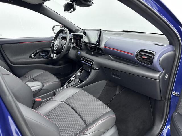 Toyota YARIS 1.5 Hybrid Executive | Navigatie | Stoelverwarming |