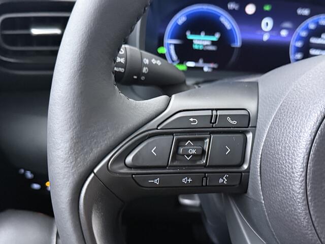 Toyota YARIS 1.5 Hybrid 130 Executive | Navigatie | PDC | Stuur-Stoelverwarming |