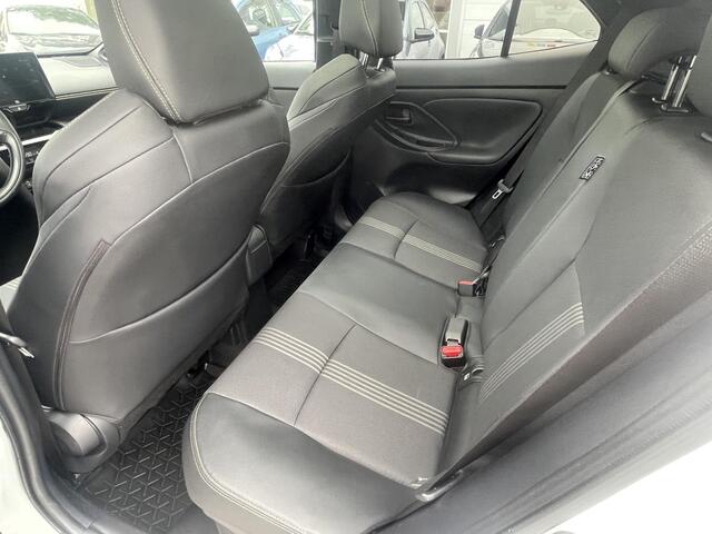 Toyota YARIS Cross 1.5 Hybrid Adventure AWD Panoramadak