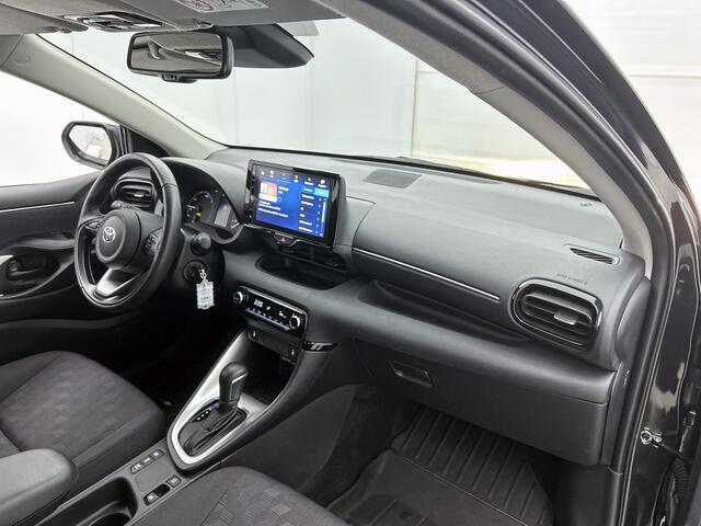 Toyota YARIS 1.5 Hybrid Dynamic | PDC | Voorstoelverwarming | Stuurverwarming |