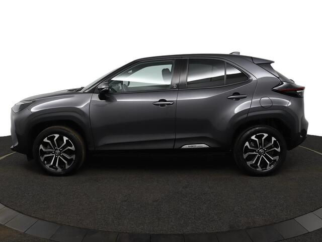Toyota YARIS Cross 1.5 Hybrid Dynamic | Stoel- en Stuurwielverwarming | Camera | Hoge Instap | Adaptieve Cruise Control | 10 Jaar Garantie! |