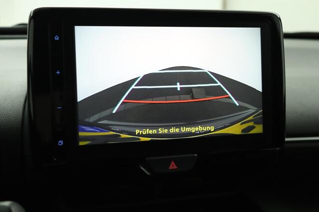 Toyota YARIS Cross 1.5 Hybrid Dynamic | Stoel- en Stuurwielverwarming | Camera | Hoge Instap | Adaptieve Cruise Control | 10 Jaar Garantie! |