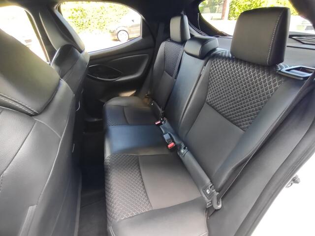Toyota YARIS 1.5 HYB. EXECUTIVE