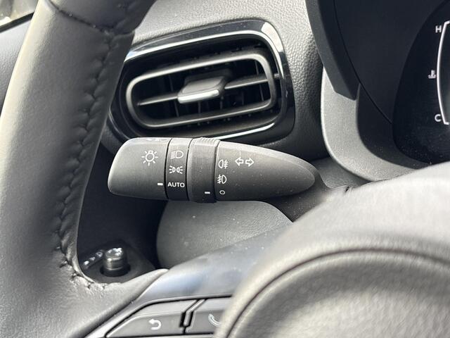 Toyota YARIS Cross 1.5 Hybrid 115 Dynamic **DODEHOEK DETECTIE/ STUURVERWARMING/ PARKEERSENSOREN**