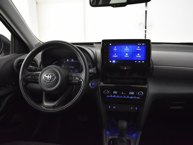 Toyota YARIS Cross 1.5 AWD Hybrid Executive | PDC | Halfleer | Blindspot |