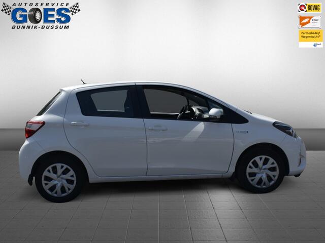 Toyota YARIS 1.5 Hyb. Active
