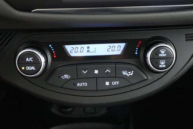 Toyota YARIS 1.5 Hybrid | Climate control | Parkeercamera | Electrische ramen en spiegels |