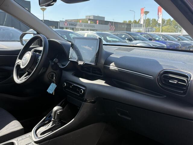 Toyota YARIS 1.5 Hybrid 115 First Edition
