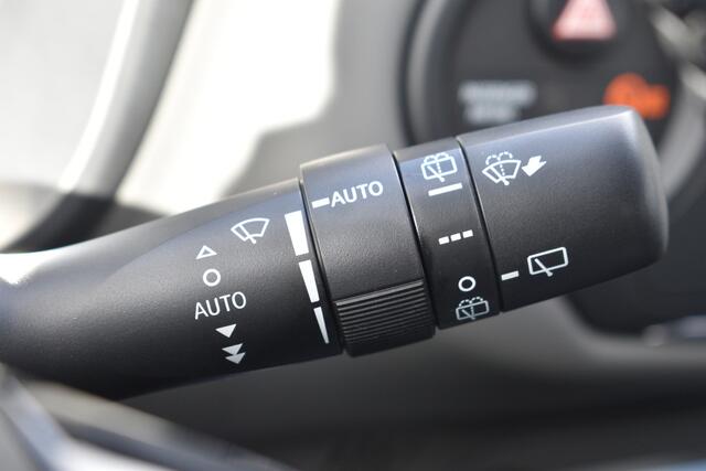 Toyota YARIS 1.5 Hybrid Dynamic Automaat 100pk | Trekhaak | Achteruitrijcamera | Cruise control | Keyless entry |