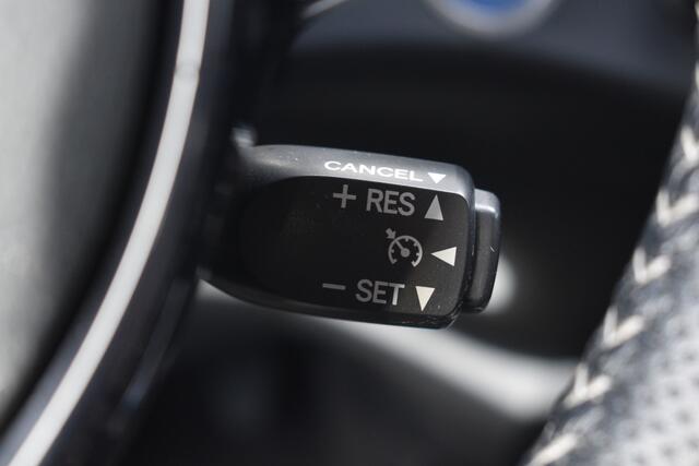 Toyota YARIS 1.5 Hybrid Dynamic Automaat 100pk | Trekhaak | Achteruitrijcamera | Cruise control | Keyless entry |