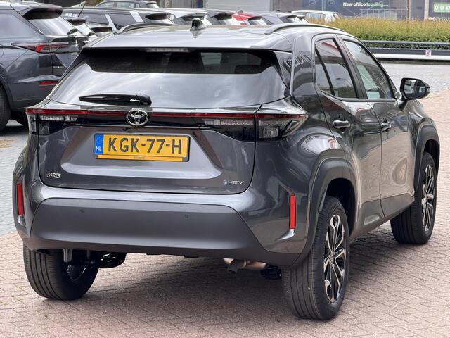 Toyota YARIS Cross 1.5 Hybrid 130 Dynamic | Dodehoekdetectie | Stuur- stoel en voorruitverwarming | Achteruitrijcamera met sensoren voor en achter | NIEUW!