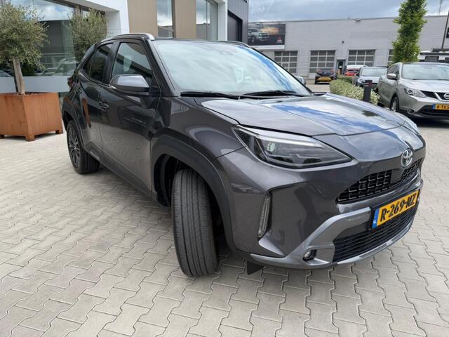 Toyota YARIS Cross 1.5 Hybrid Adventure | JBL | Blindspot | Head-up | PDC