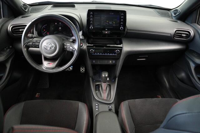 Toyota YARIS Cross 1.5 Hybrid GR Sport, Panodak, 360 Camera, Trekhaak