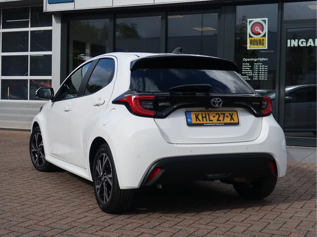 Toyota YARIS 1.5 Hybrid Dynamic | PDC | Camera | Stoel-Stuur Verwarm. | Blind-Spot |