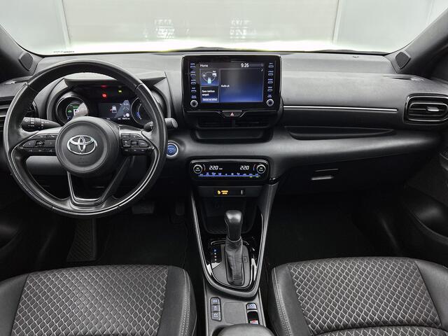 Toyota YARIS 1.5 Hybrid Style Limited + | Halflederen interieur | Panoramadak | Onderweg-naar-dealer