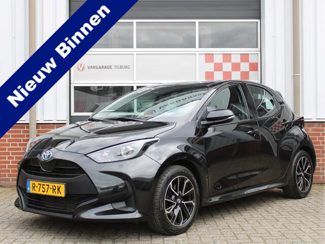 Toyota YARIS 1.5 Hybrid Active Automaat /NAVI/16'LM/Camera/ACC/Climate control/Apple carplay/DAB+/CV/ISOFIX/2e eig!