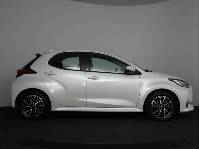 Toyota YARIS 1.5 Hybrid TeamD