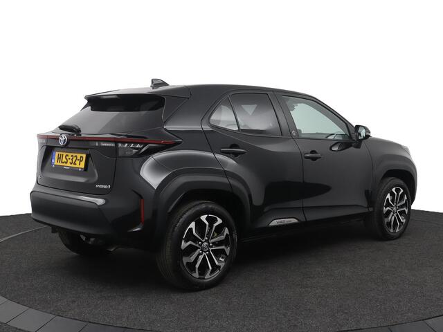 Toyota YARIS Cross 1.5 Hybrid Dynamic Comfort Pack |Stoelverwarming | Blind Spot | V+A Parkeersensoren | Stuurverwarming |