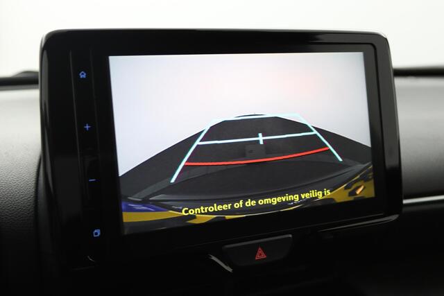 Toyota YARIS Cross 1.5 Hybrid Dynamic Comfort Pack |Stoelverwarming | Blind Spot | V+A Parkeersensoren | Stuurverwarming |