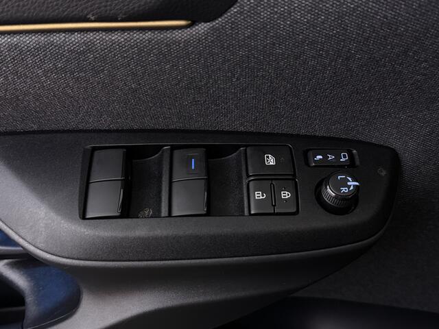 Toyota YARIS Cross 1.5 Hybrid Launch Edition | Navigatie | Leder | JBL | BLS | PDC |
