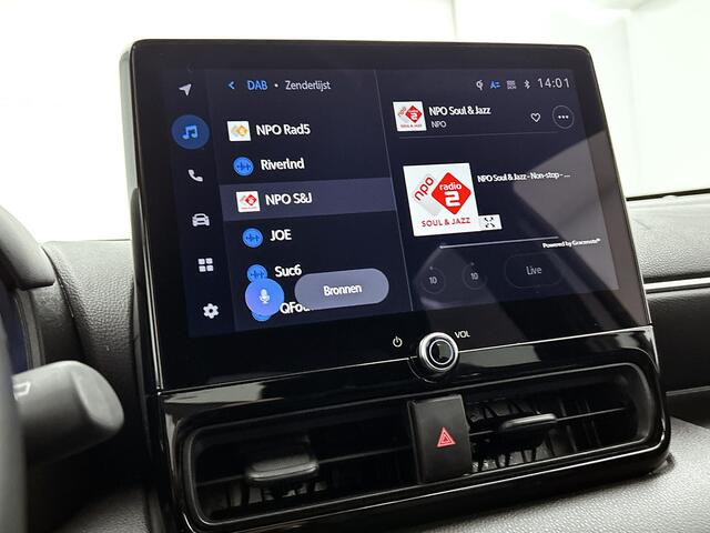 Toyota YARIS 1.5 Hybrid 130 Executive | BTW Voertuig | Parkeersensoren V+A | Stoelverwarming | Draadloos opladen | Apple CarPlay/Android Auto draadloos | Adaptive Cruise Control | Onderweg-Naar-Dealer