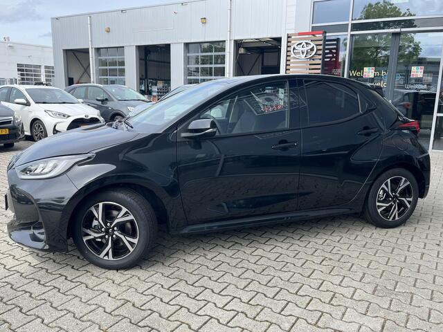 Toyota YARIS 1.5 Hybrid 115 Dynamic NIEUW VAN ¤ 32064,- VOOR ¤ 28500,-