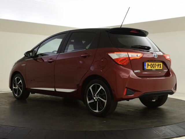 Toyota YARIS 1.5 Hybrid Executive Bi Tone | Panorama | Stoelverw |