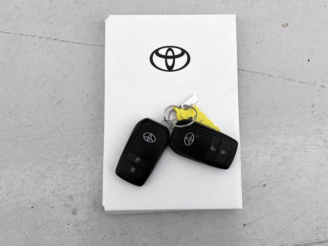 Toyota YARIS Cross 1.5 Hybrid 115 Dynamic Comfort Pack | BTW Voertuig | Stuur + Stoelverwarming | Dodehoekdetectie | Parkeersensoren V+A | Cruise Control Adaptive | Apple CarPlay/Android Auto | Onderweg-naar-dealer