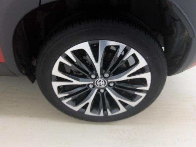 Toyota YARIS Cross 1.5 Hybrid Automaat 115pk Executive Navi Camera Dodehoek Stoelverwarming 18" LM velgen Dealeronderhouden