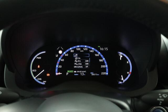 Toyota YARIS Cross 1.5 Hybrid Dynamic | Adaptive Cruise Control | Achteruitrijcamera | Apple Carplay | Android Auto | Stoelverwarming | Stuurverwarming |